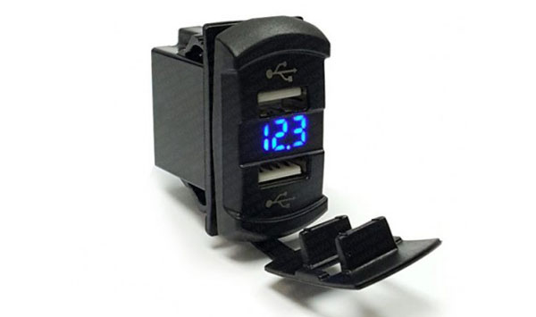 CH4x4 USB & Volt Meter